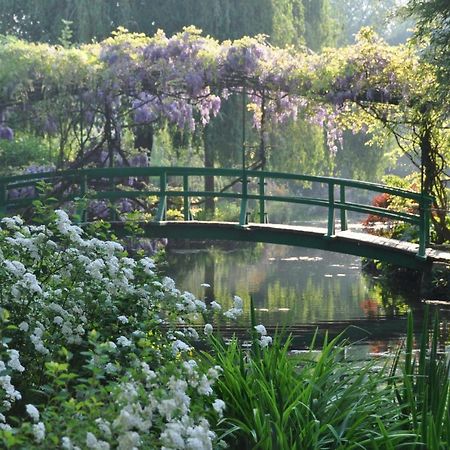 Maison Climatisee Avec Jardin Vernon  Exteriér fotografie